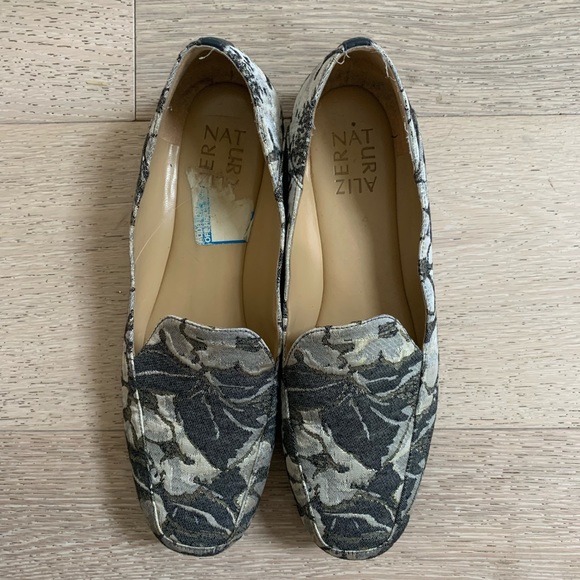 Naturalizer Women’s Floral Printed Flats Sz 8 - Picture 3 of 6
